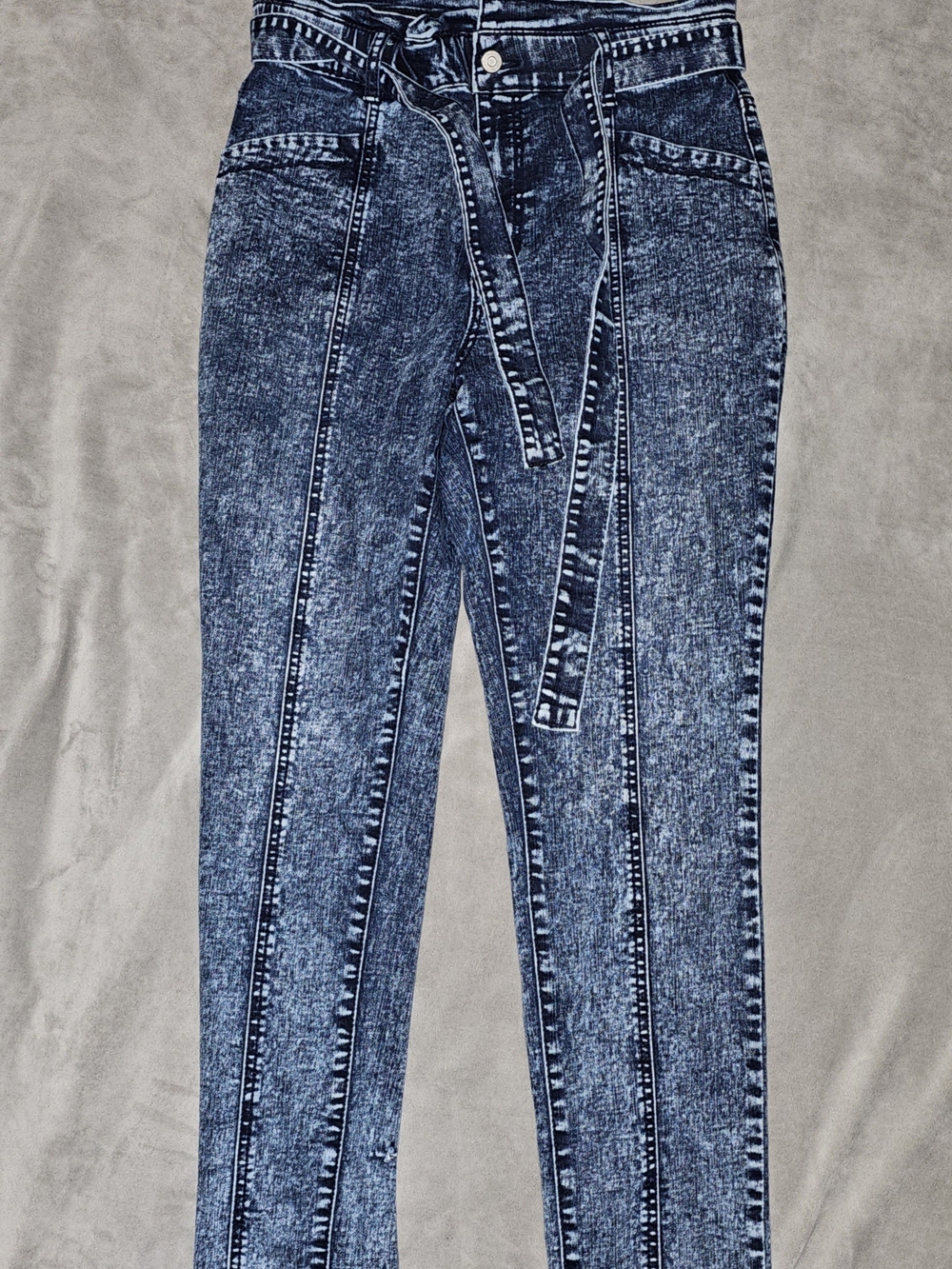 Versona Blue Acid-Wash Skinny Jeans with Self-Tie Belt